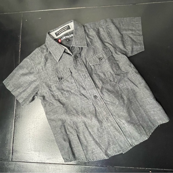 Airwalk Other - Airwalk Boy’s Charcoal Button-Up Shirt toddler 4T